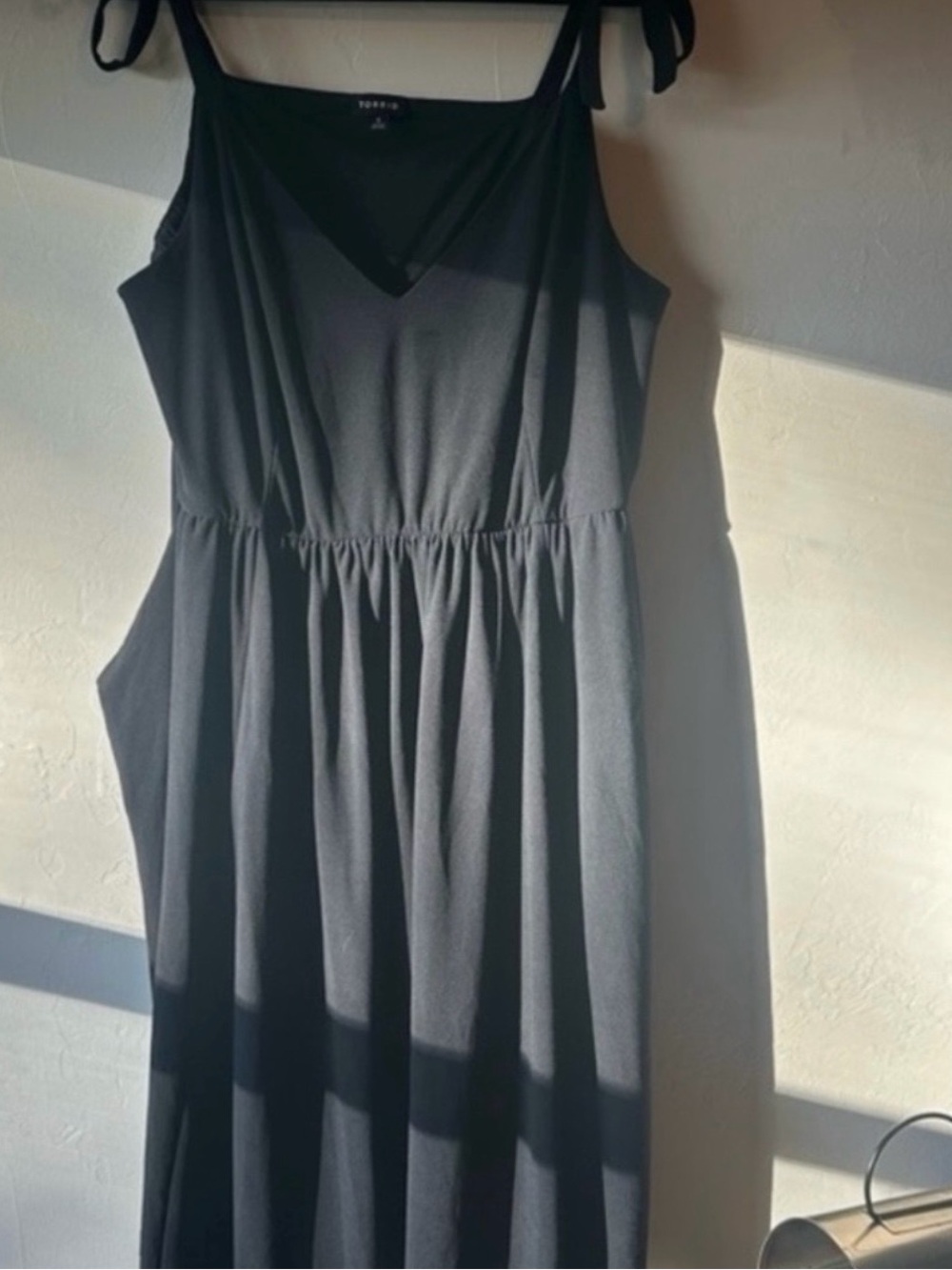 Torrid Size 3x Black Tie-Strap V-Neck Midi Dress